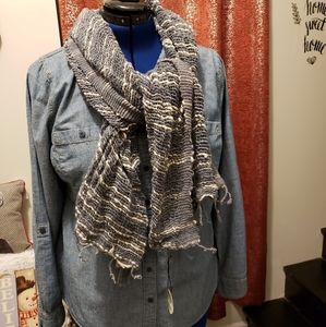 Women's scarf